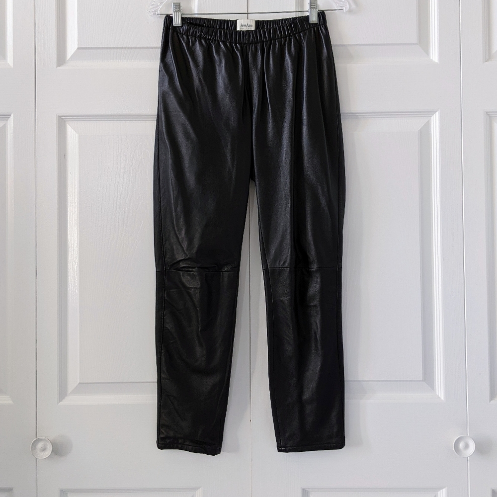 Vintage Neiman Marcus Black Leather Jogger Pants | Size M